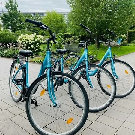 Motel One Hamburg-Altona-2